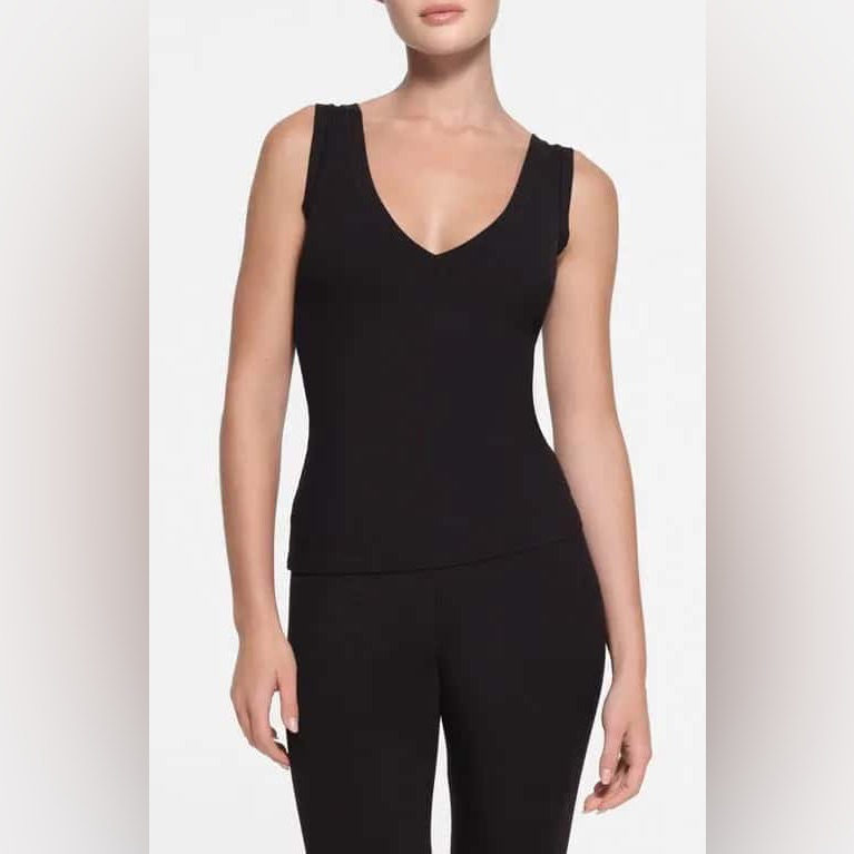 Skims Soft Lounge Plunge Tank Top Onyx S